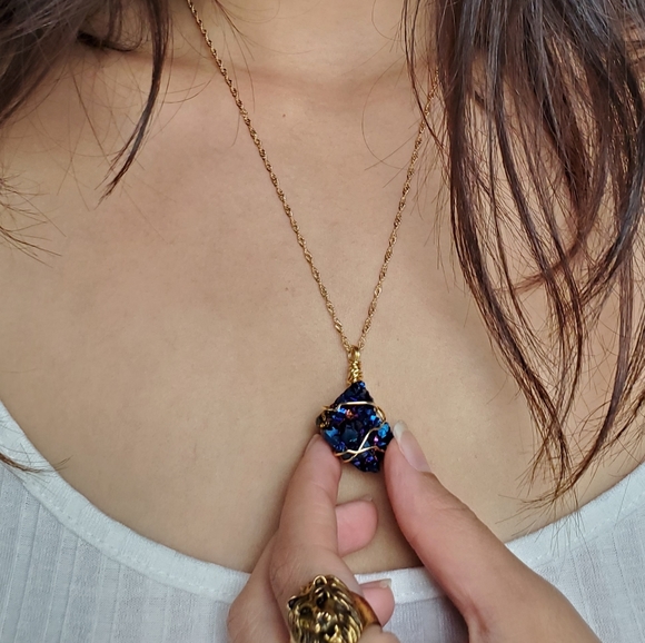 Indigo child purple rainbow aura quartz necklace - Picture 2 of 2